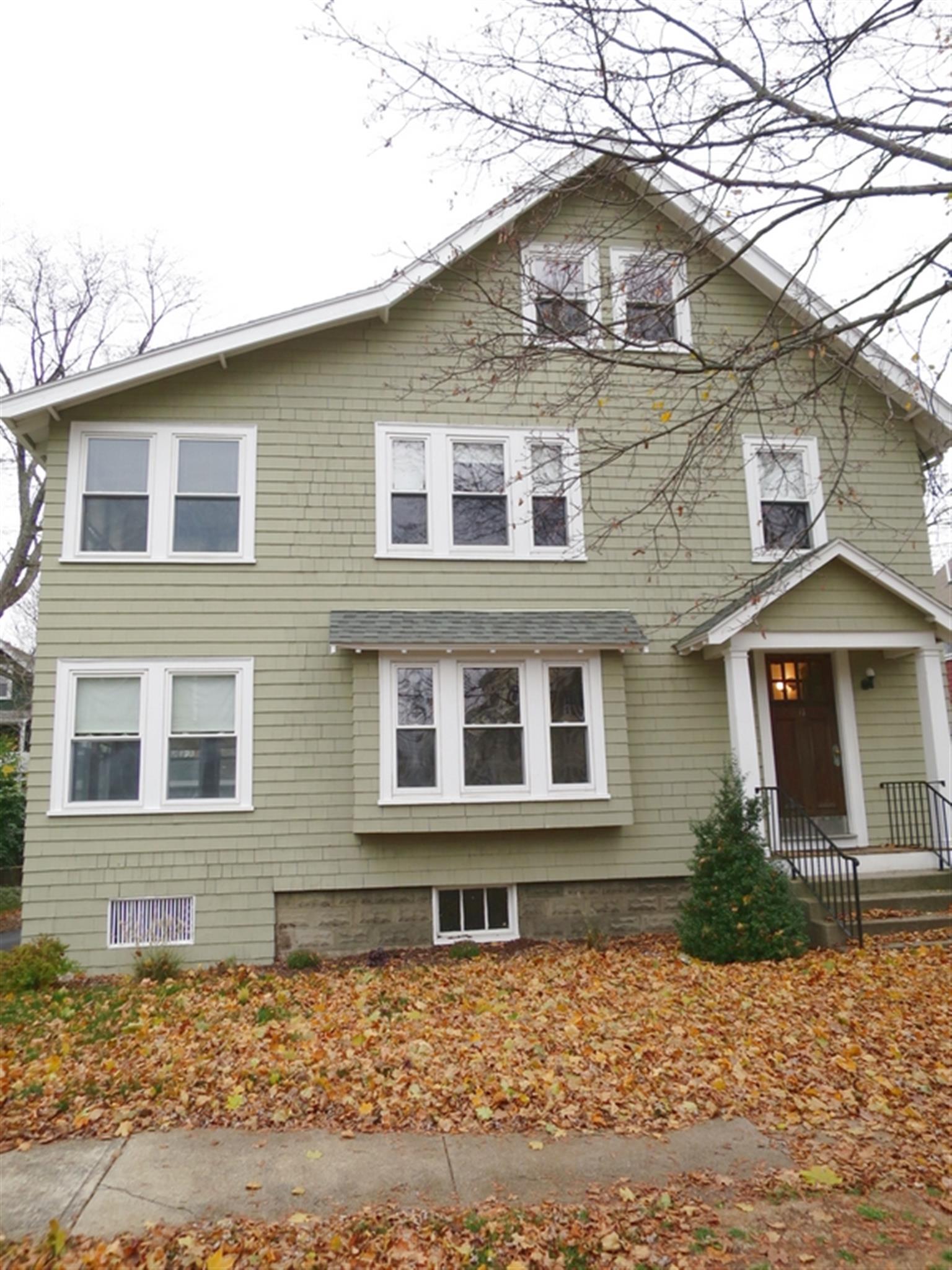 11 Newton Rd, Arlington