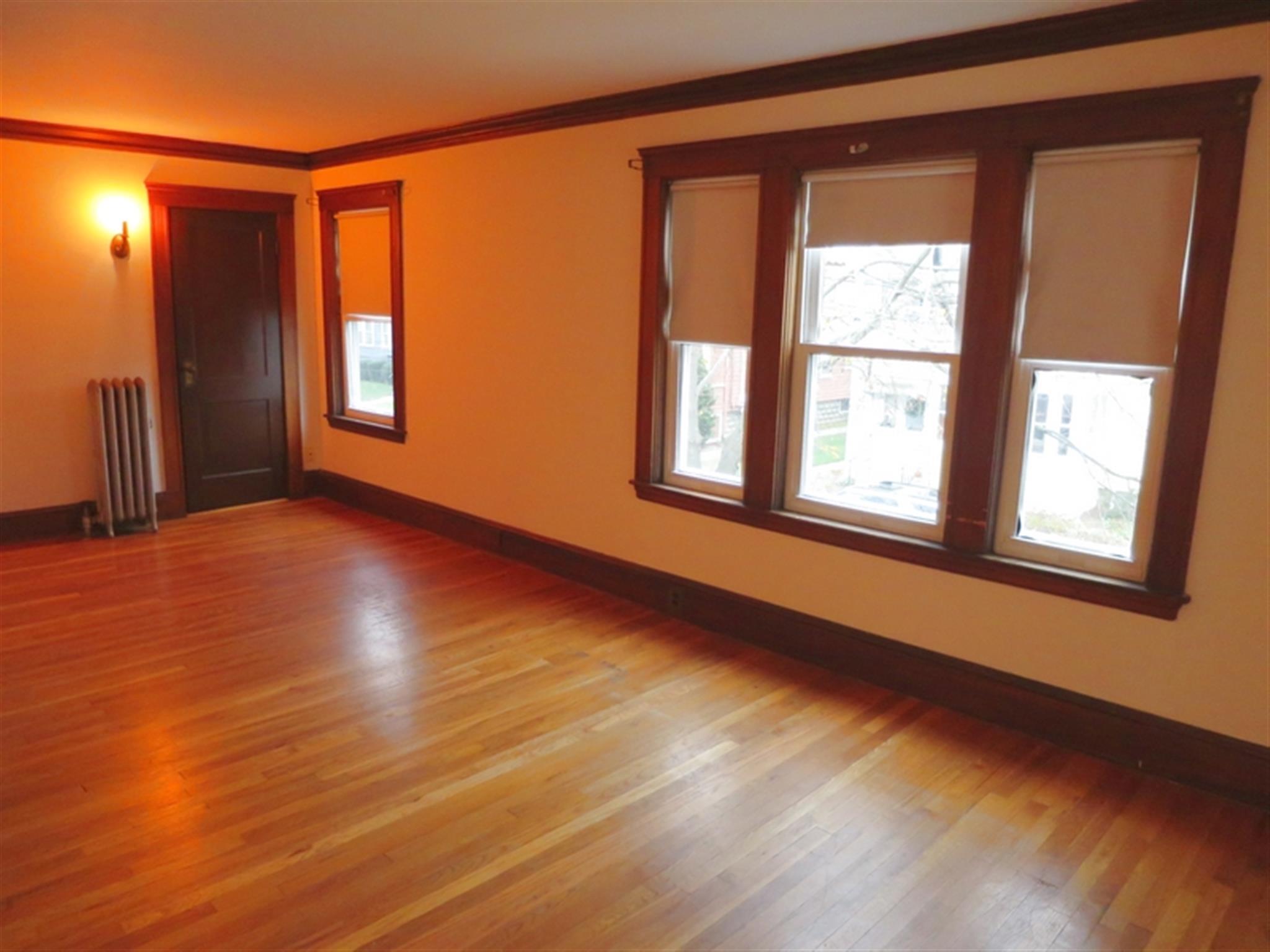 11 Newton Rd, Arlington