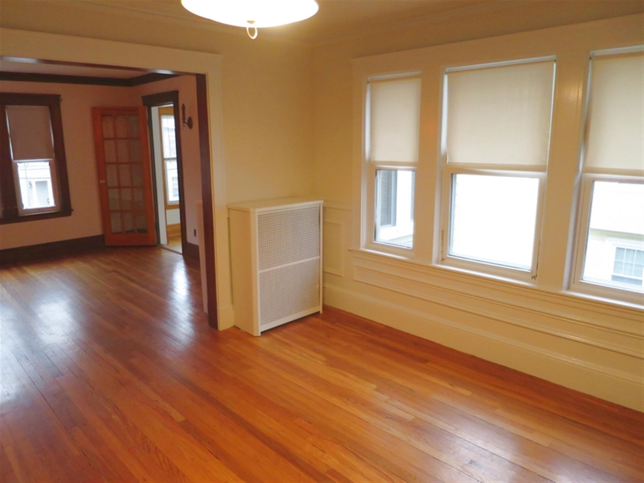 11 Newton Rd, Arlington