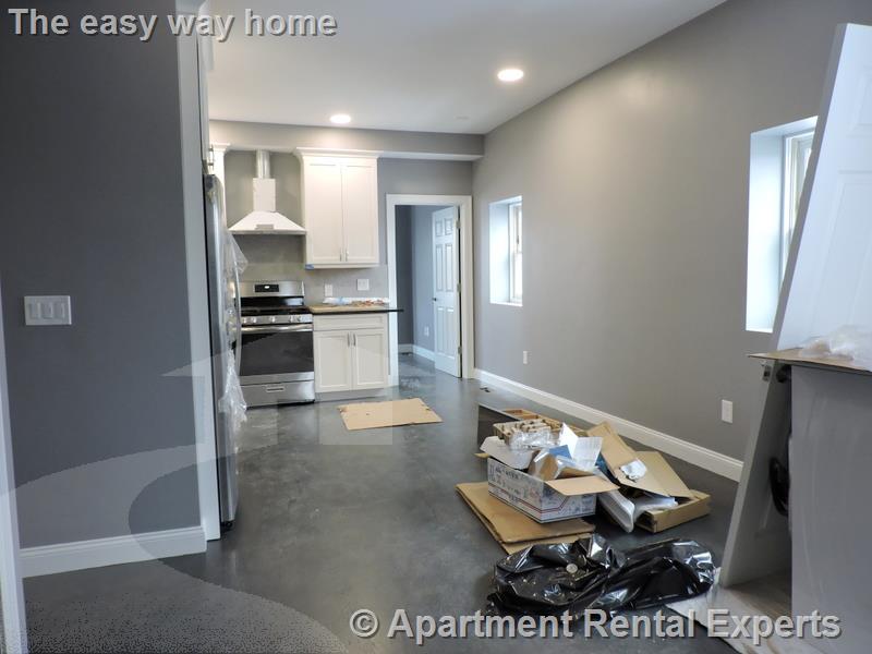 8 Cross St East, East Somerville