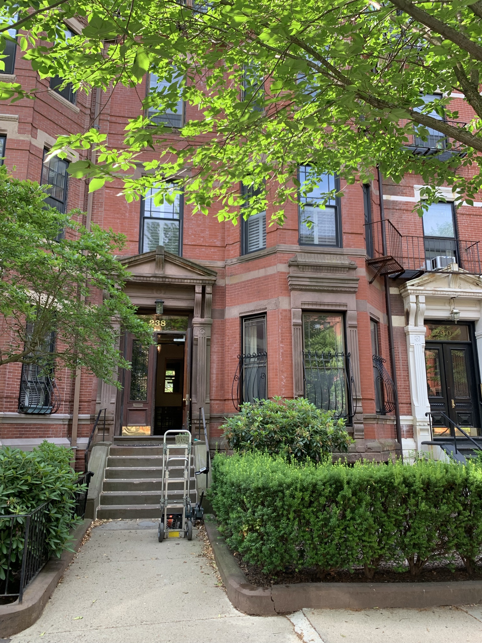 238 Marlborough St, Back Bay