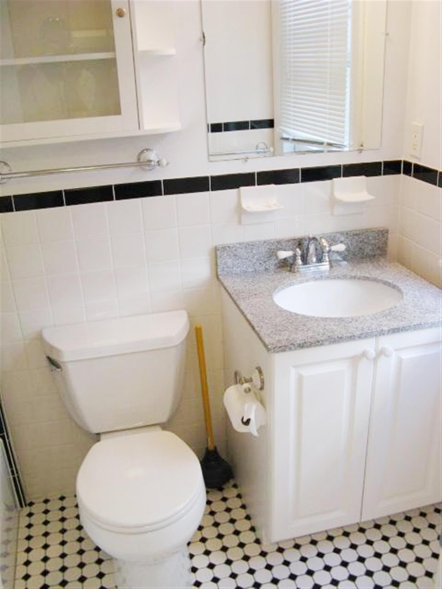 69 Raymond Ave, West Somerville