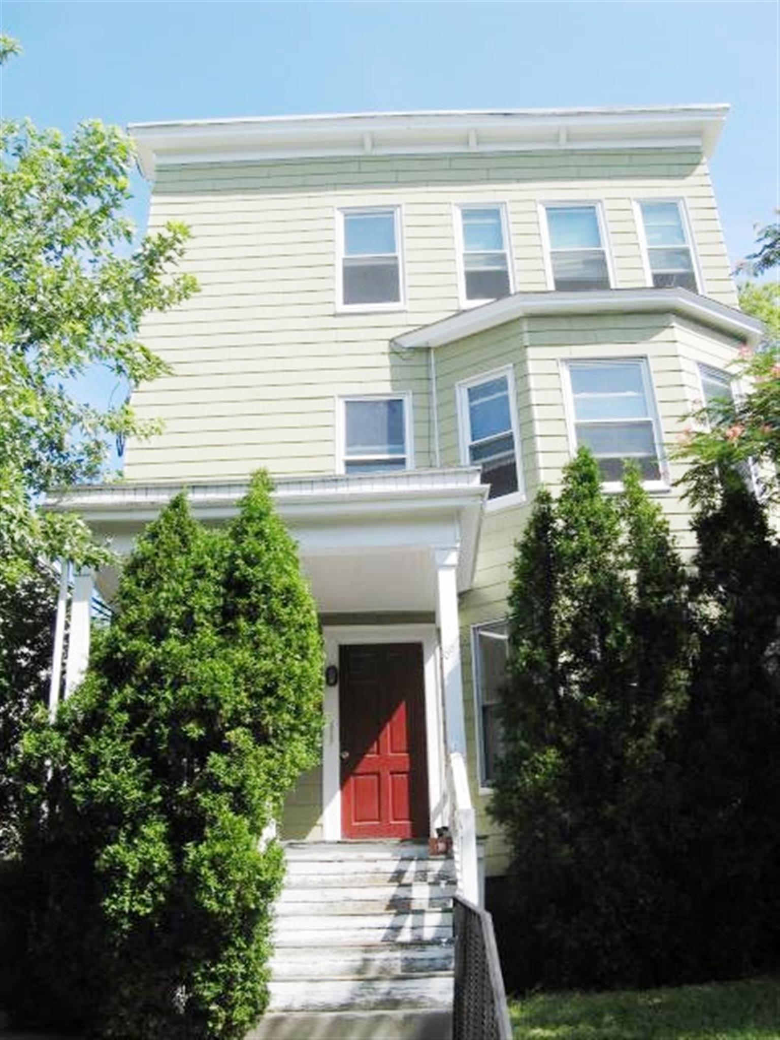 69 Raymond Ave, Teele Square