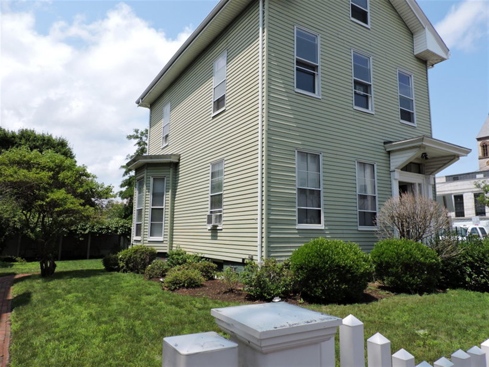 13 Pleasant St, Central Square