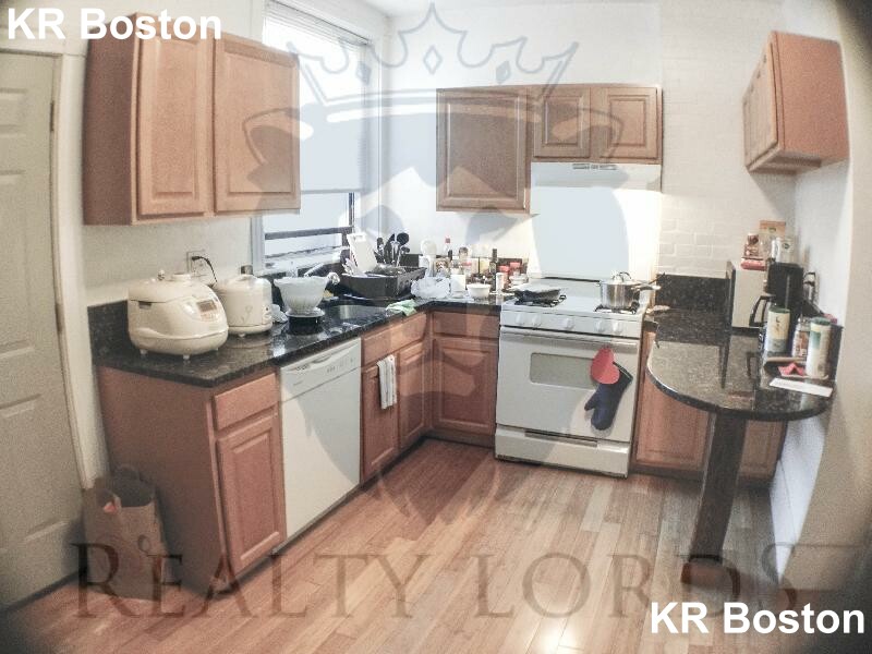 239 Harvard Ave, Allston