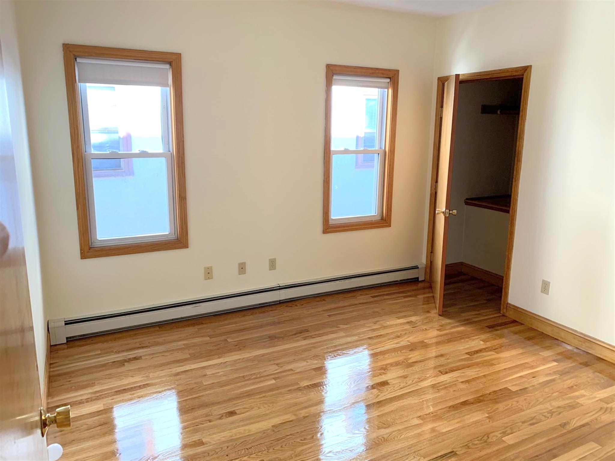 14 Fenwick St, Magoun Square