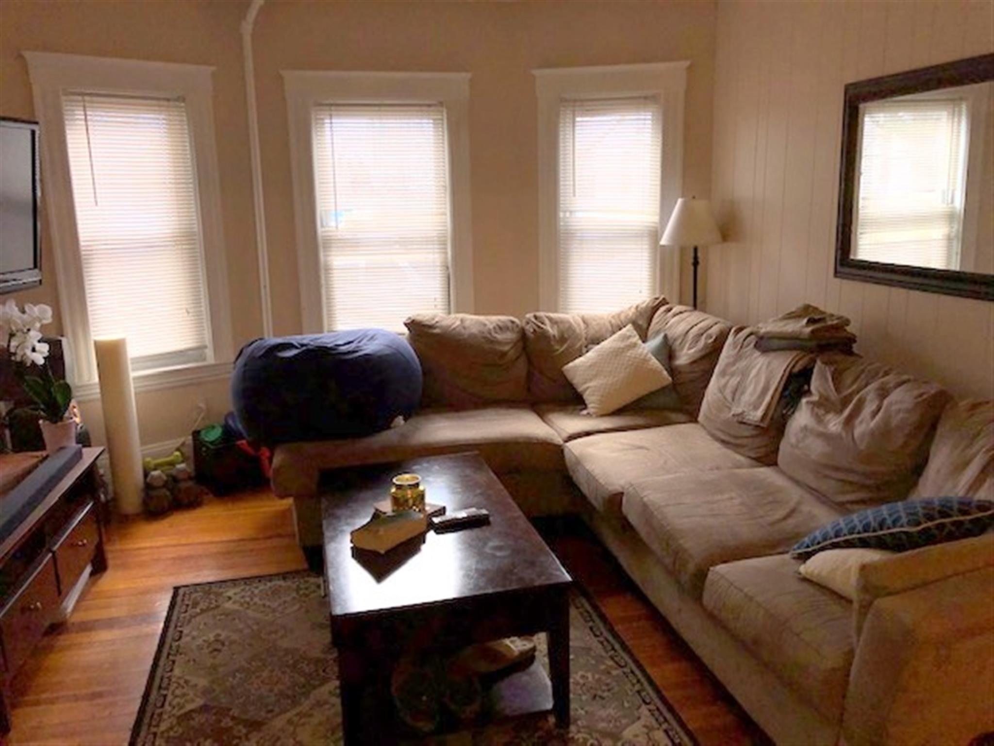 16 Hale Ave, Medford