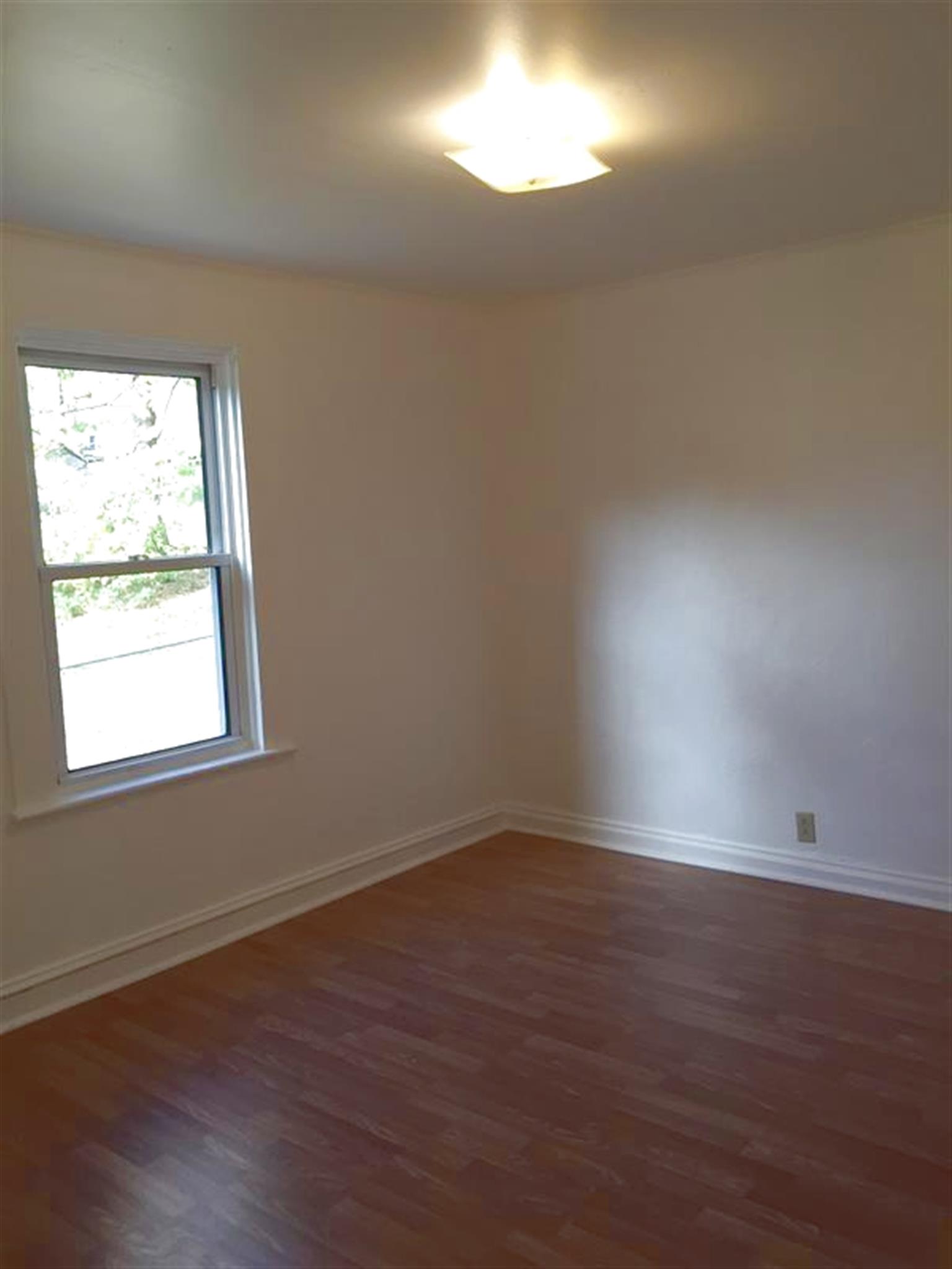 31 Oxford St, Spring Hill