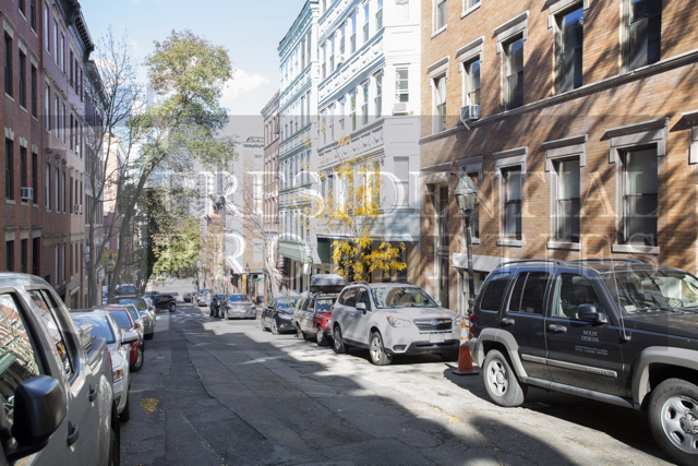 31 Grove St, Beacon Hill