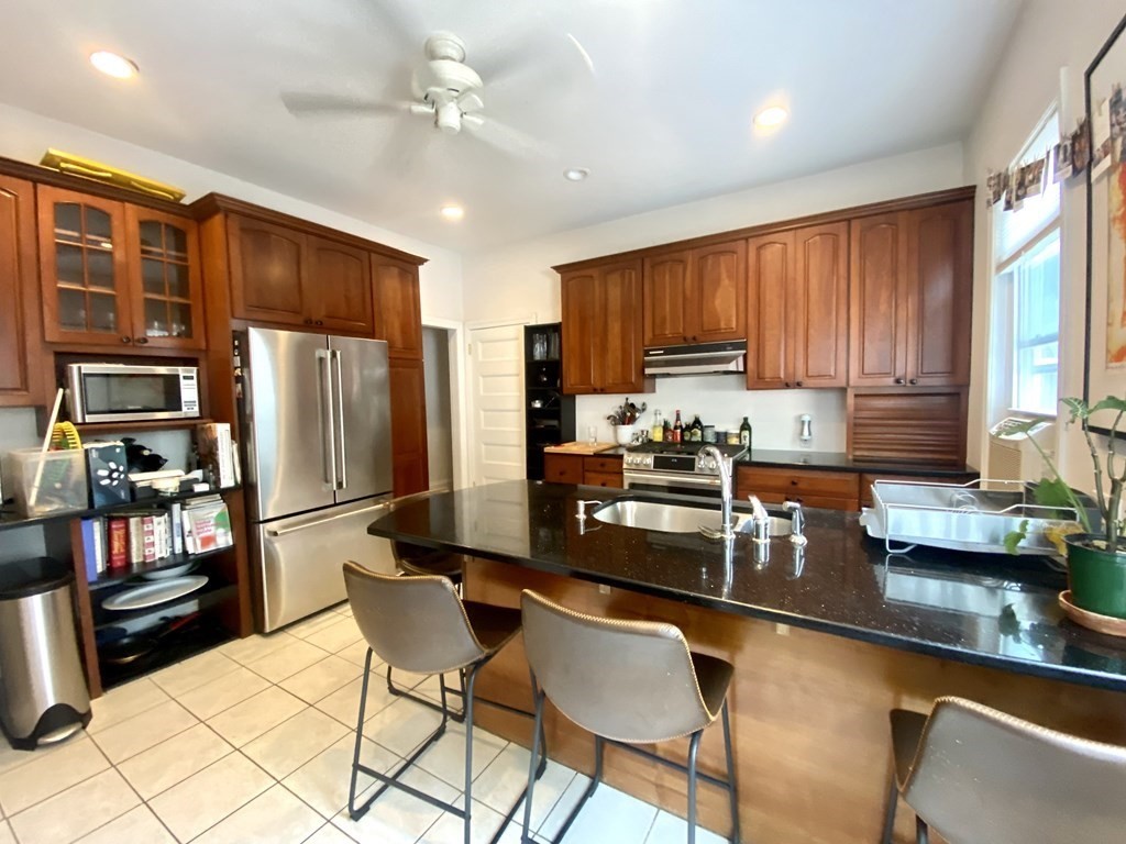 24 Hall Ave, Powder House Square