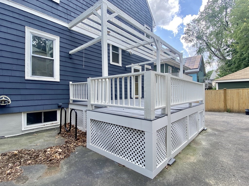 24 Hall Ave, Powder House Square