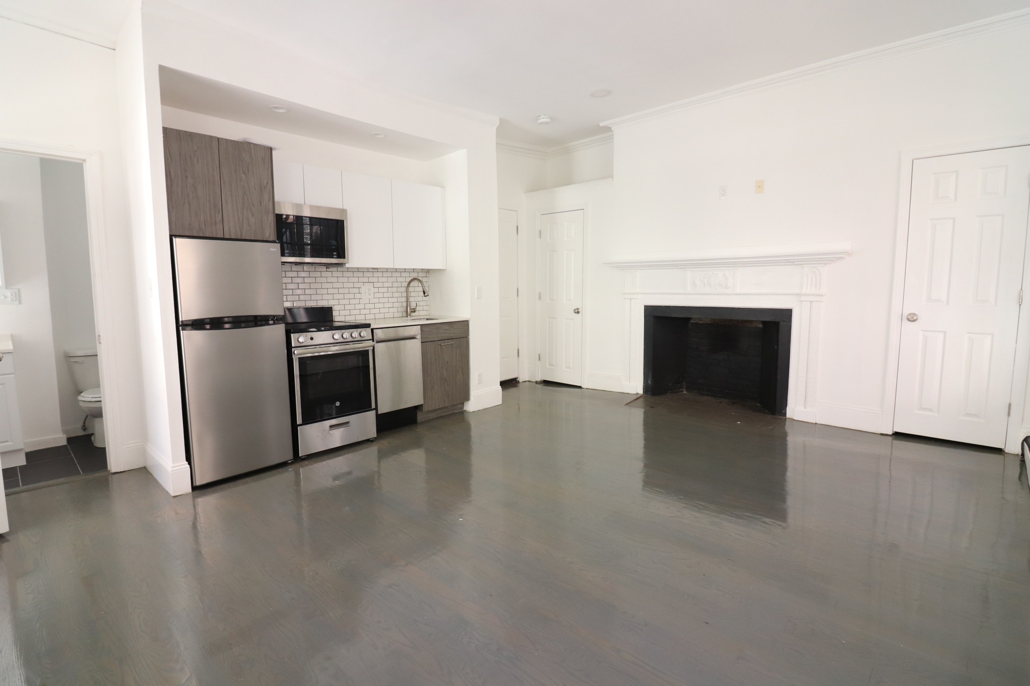 24 Joy St, Beacon Hill