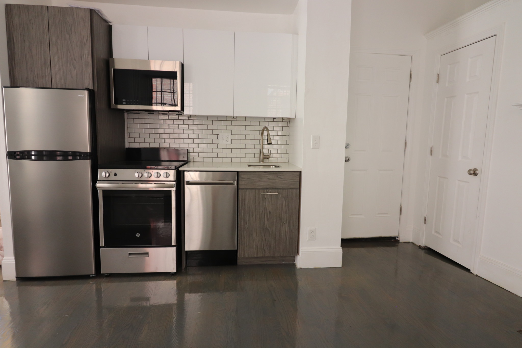 24 Joy St, Beacon Hill