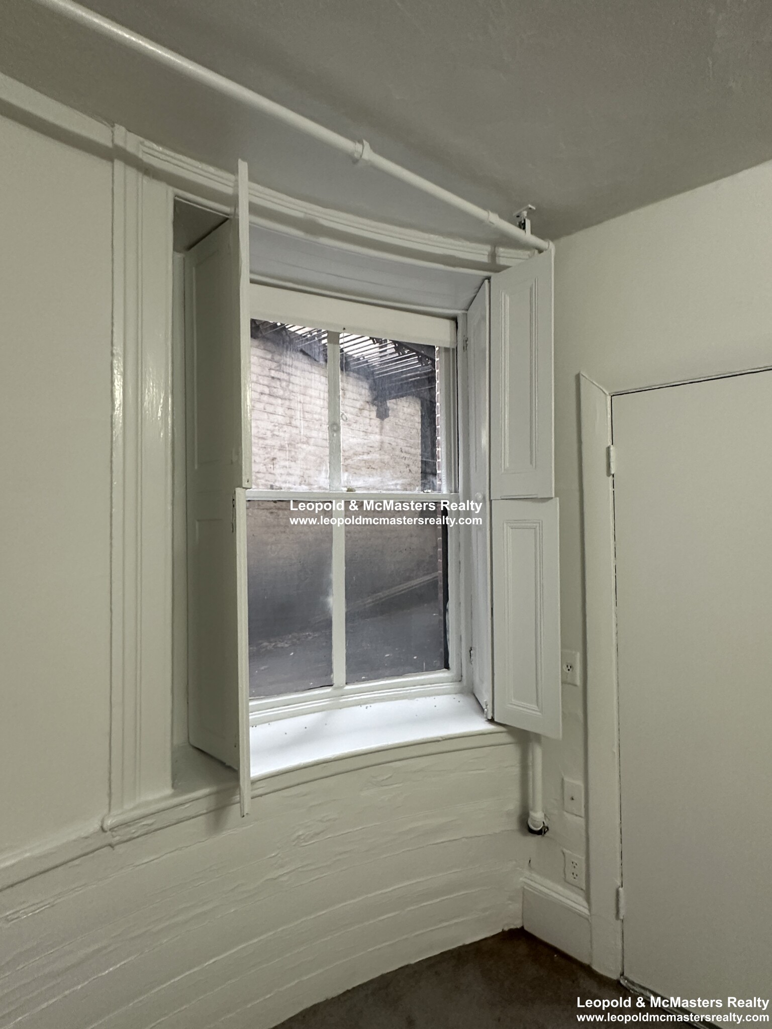 24 Mount Vernon St, Beacon Hill