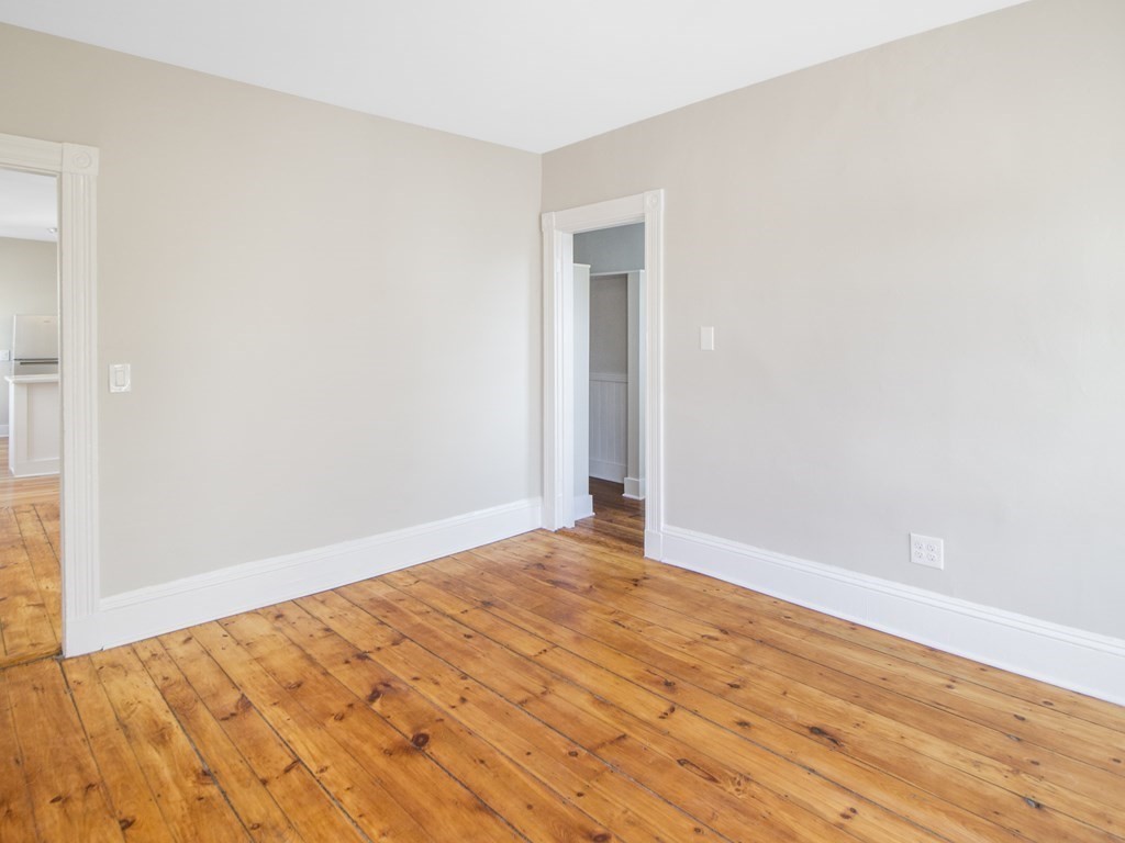 24 Suffolk St, The Port