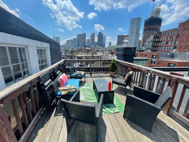 17 Thacher St, North End