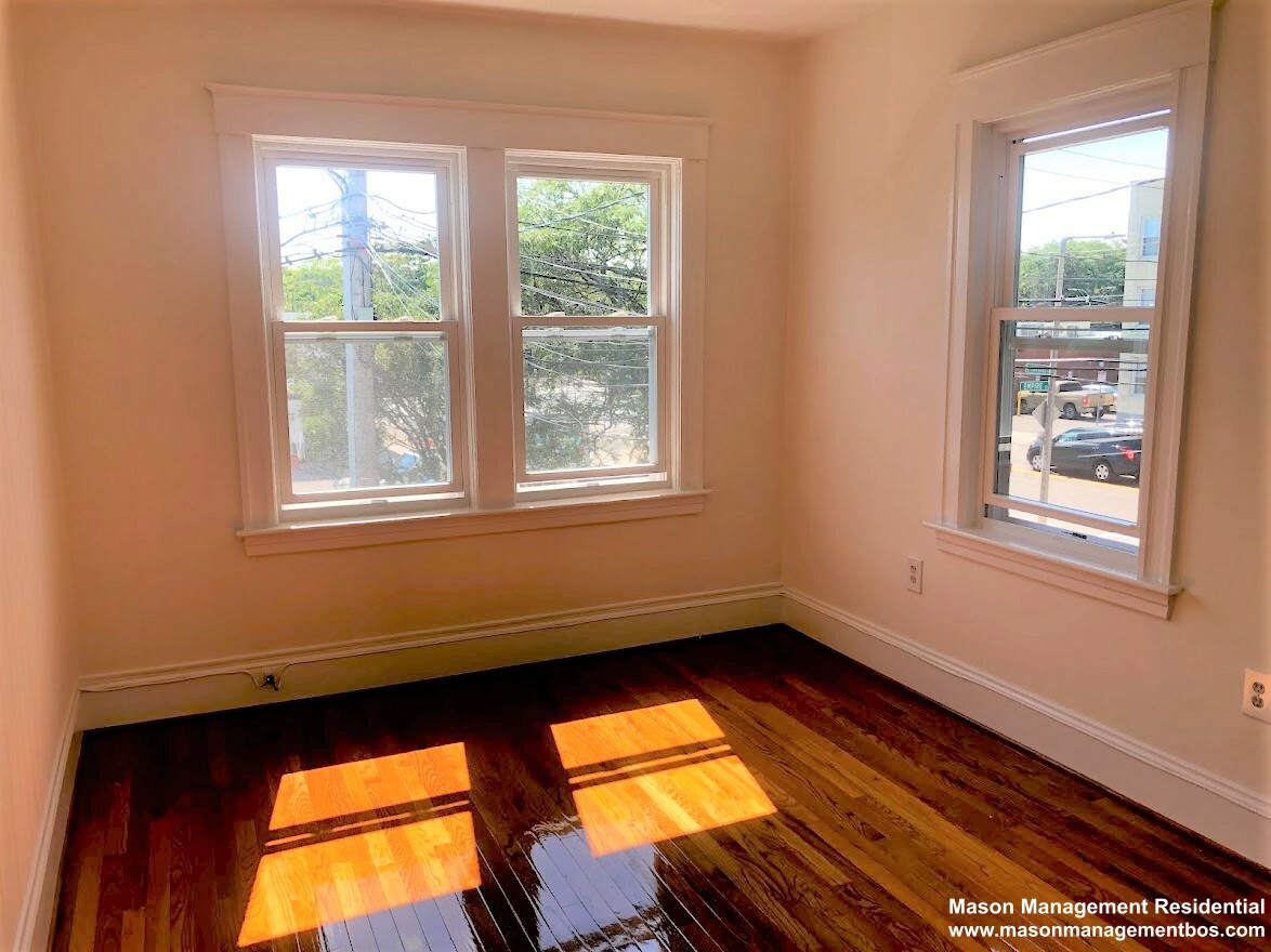 82 Empire St, Allston