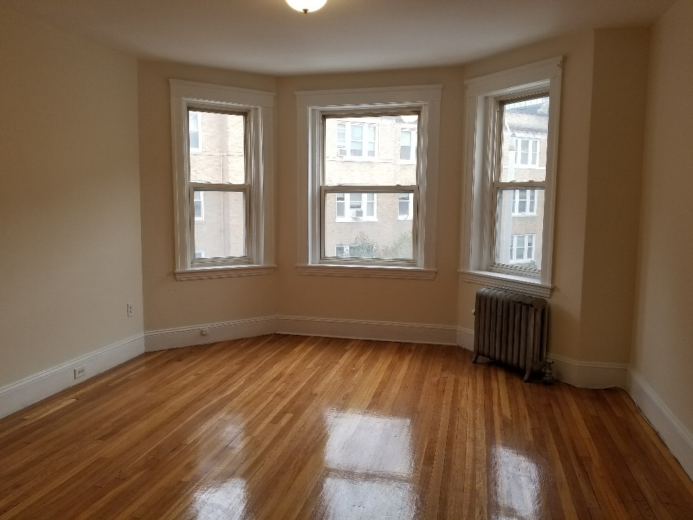 241 Freeman St, Coolidge Corner