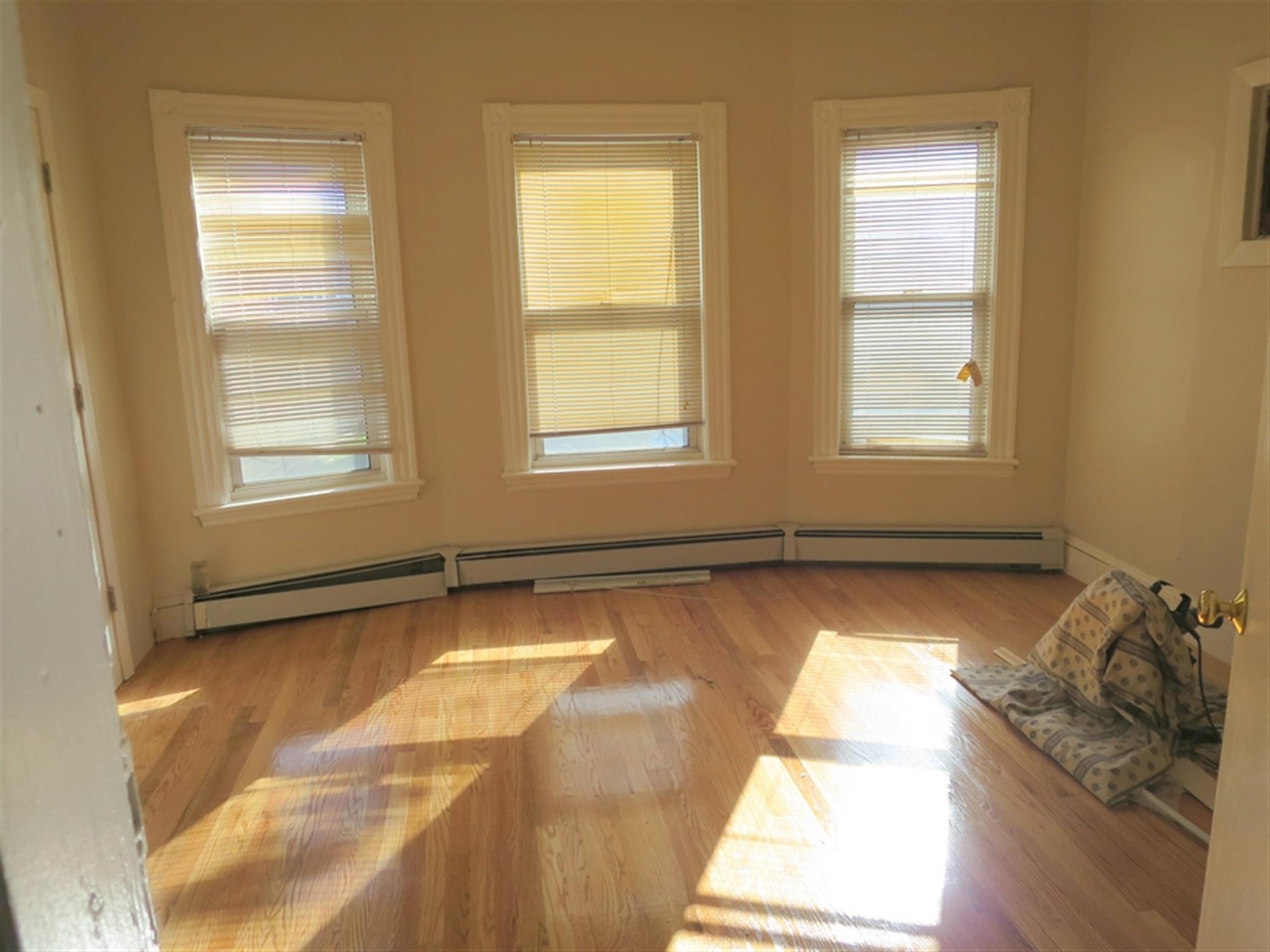 80 Newbury St, Davis Square