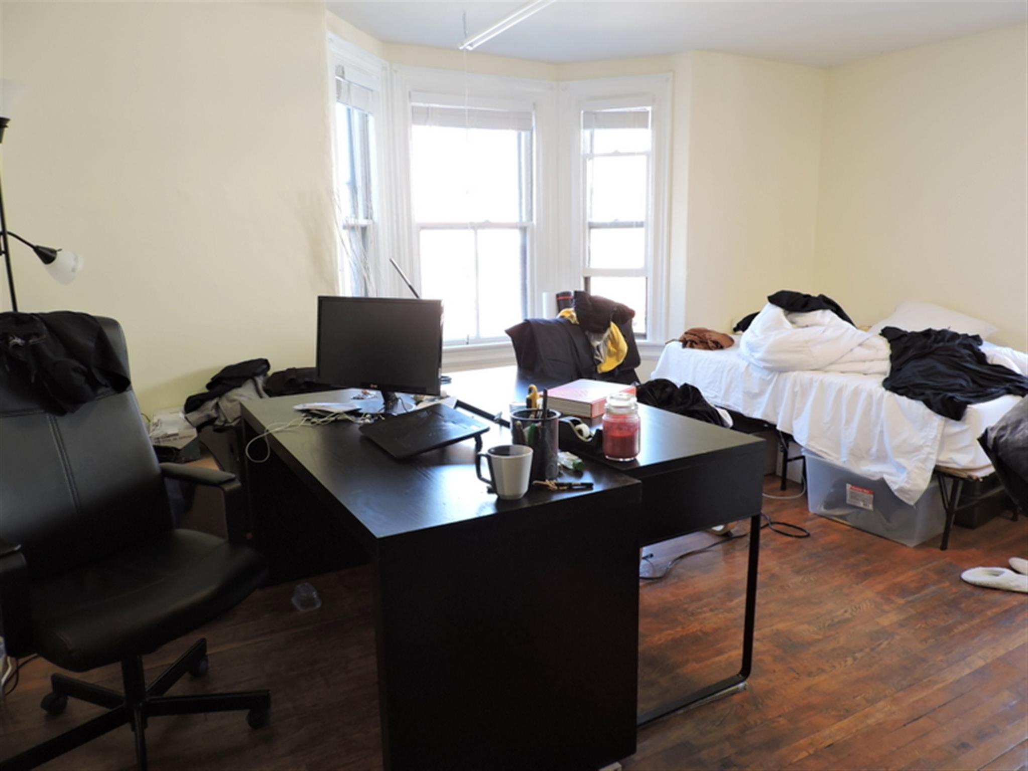 378 Harvard St, Harvard Square