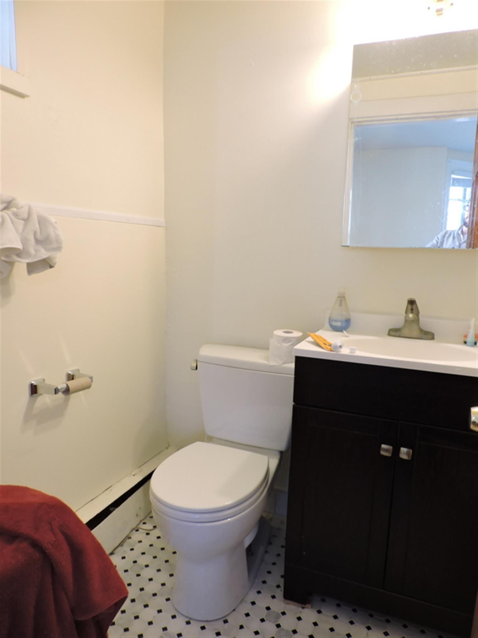 378 Harvard St, Harvard Square