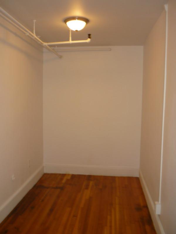 1615 Commonwealth Ave, Brighton