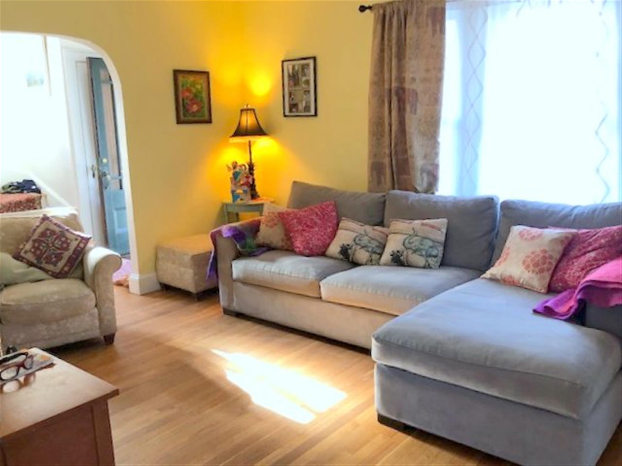 137 Sunset Rd, Arlington