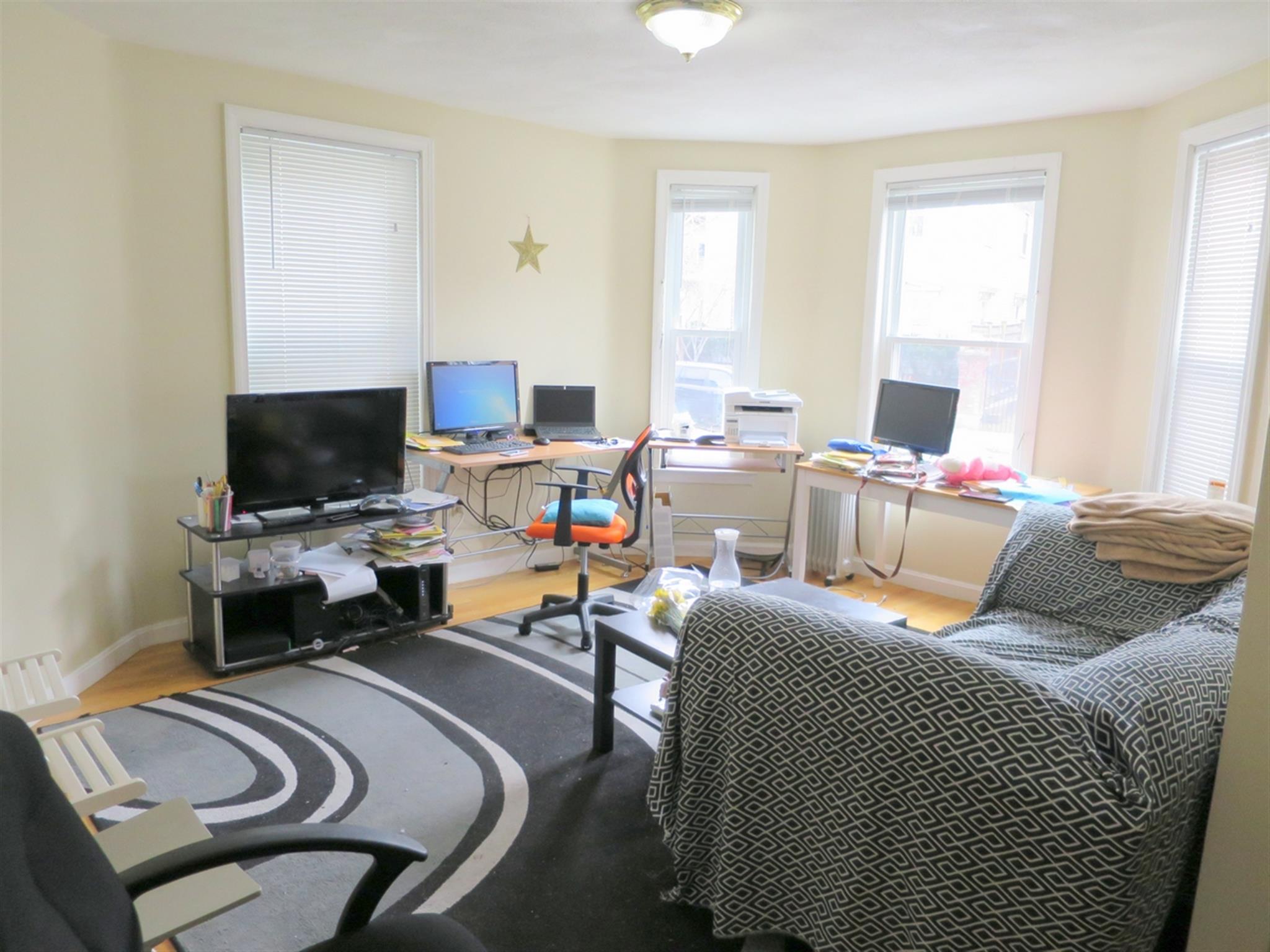 359 Western Ave, Cambridgeport