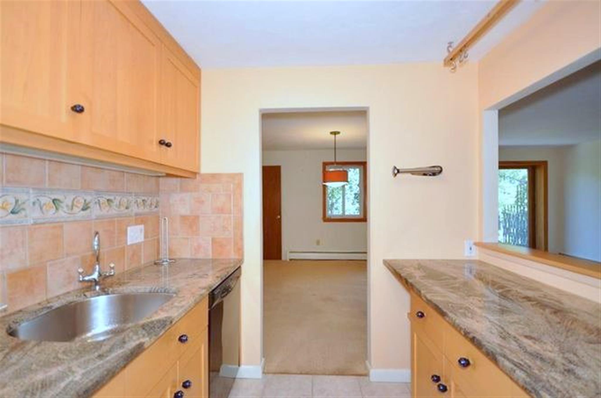 18 Hamilton Rd, Arlington