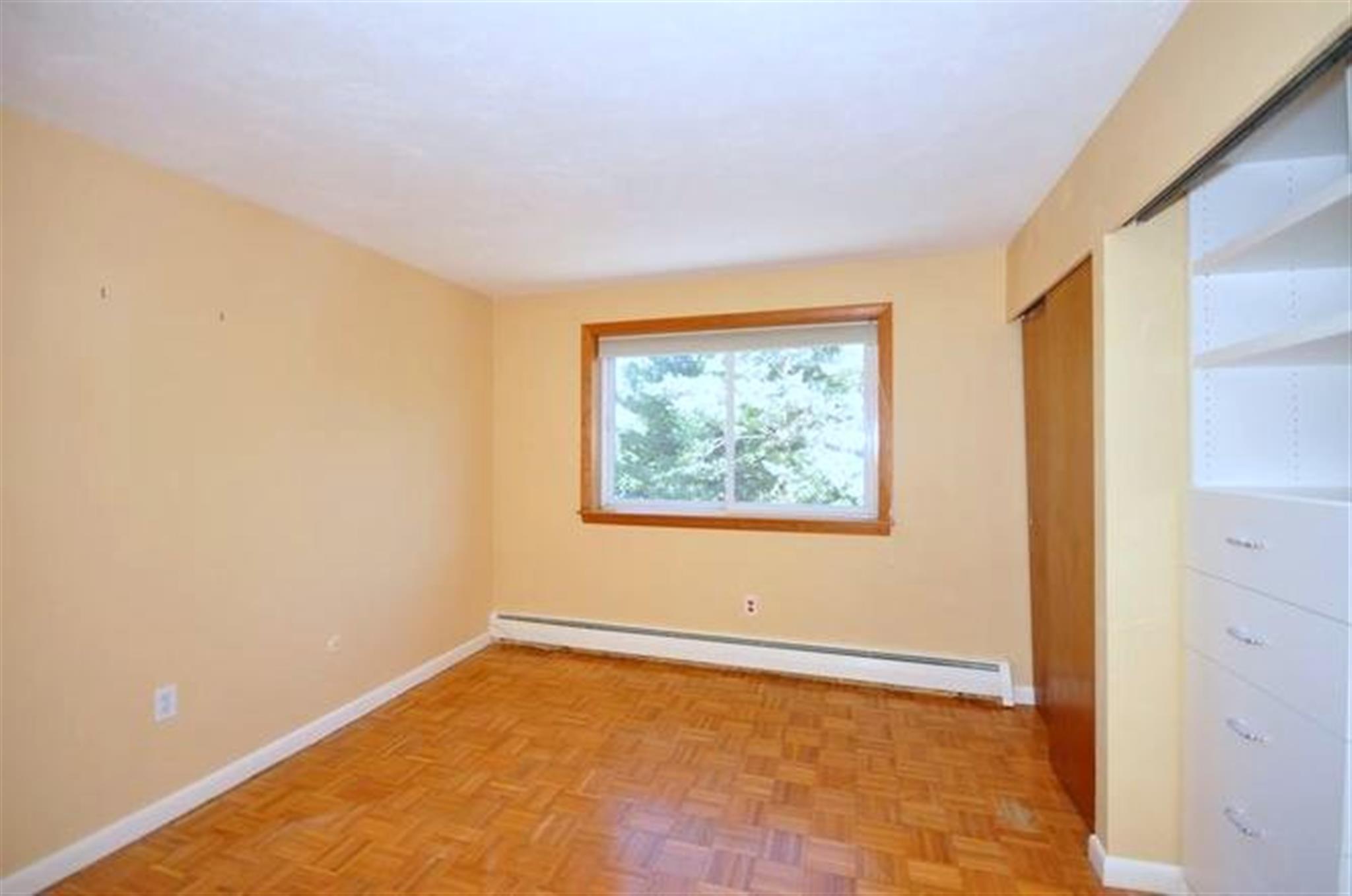 18 Hamilton Rd, Arlington