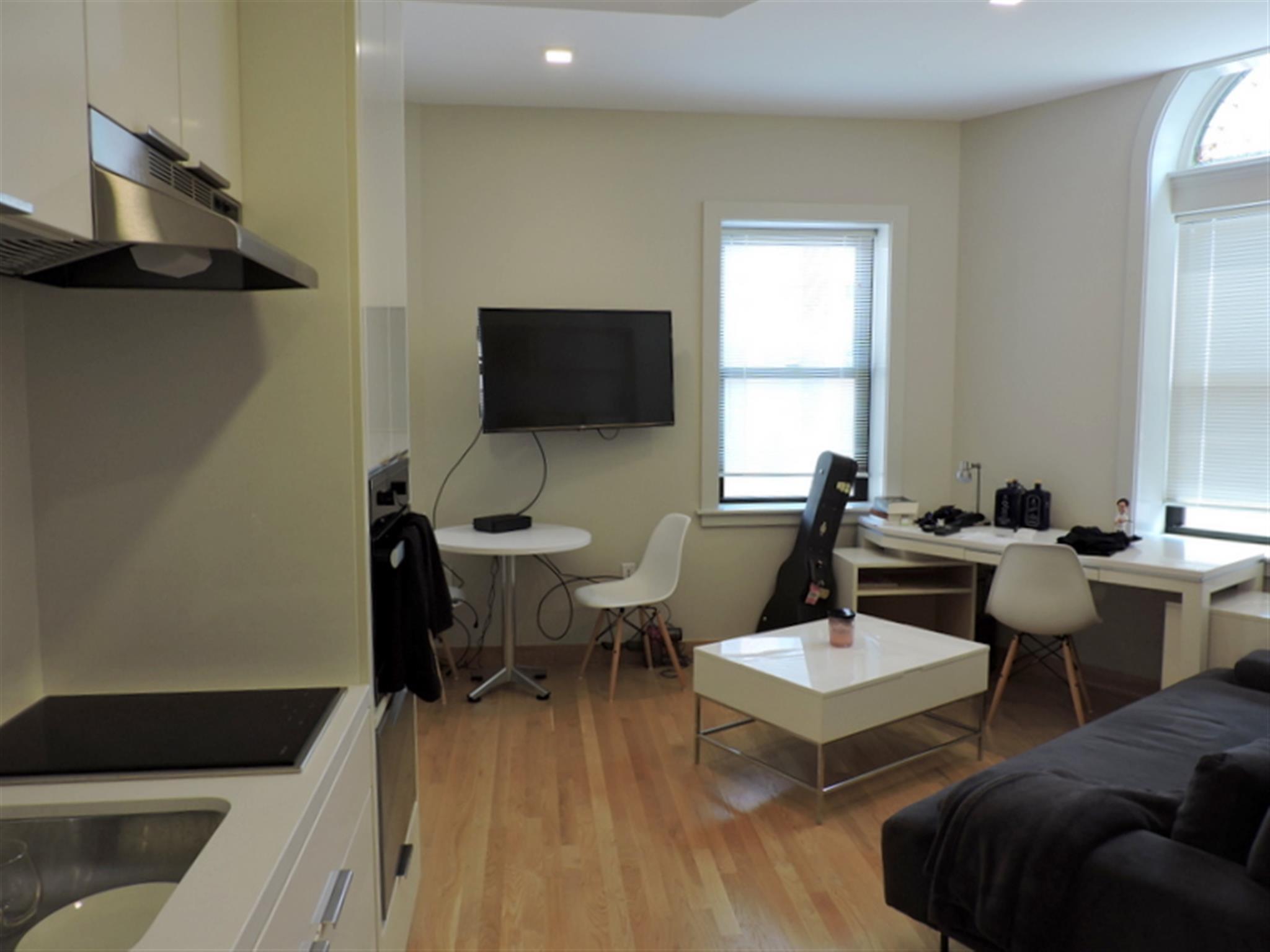 115 Mount Auburn St, Harvard Square