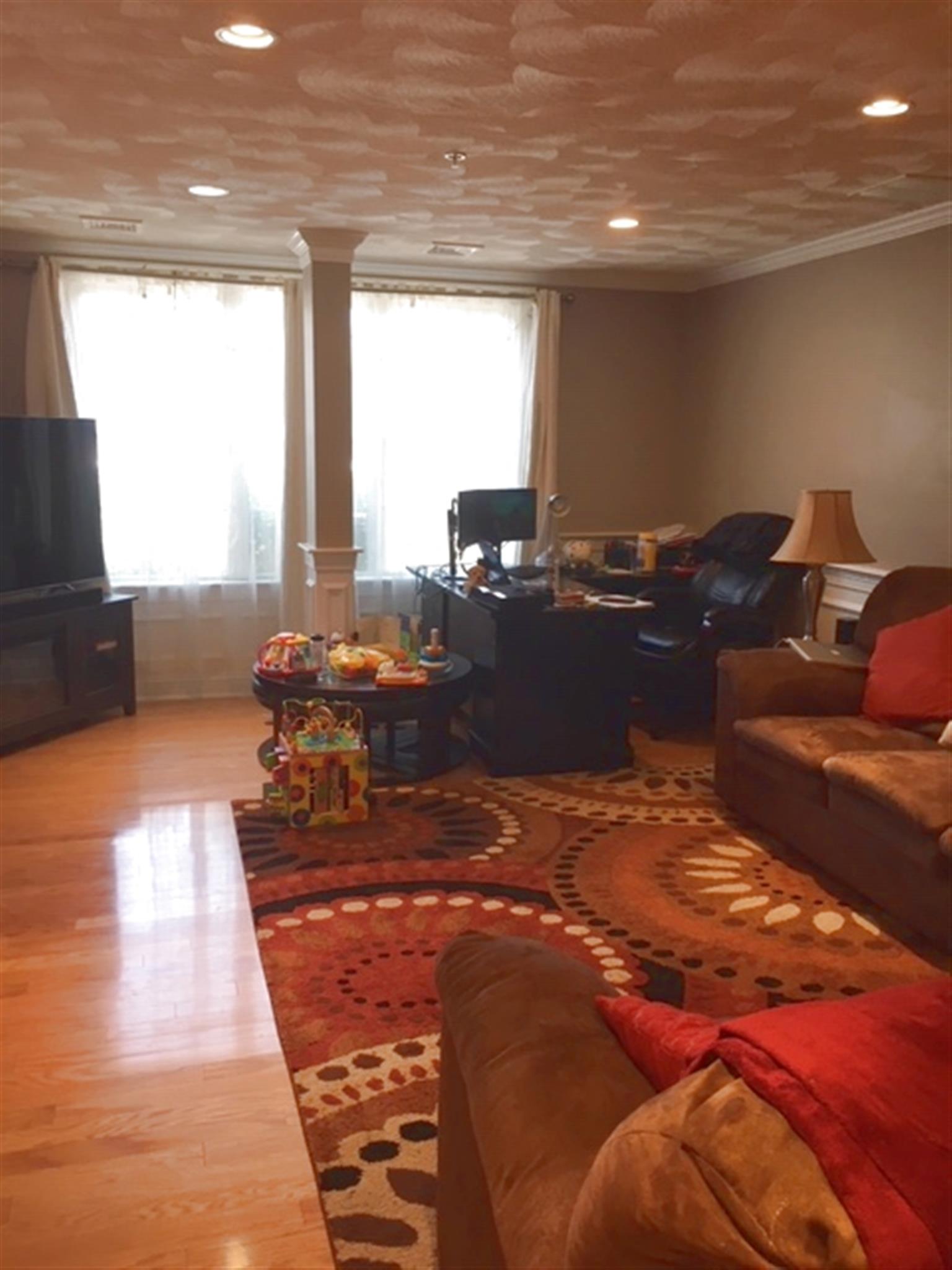 215 Harvard St, Medford