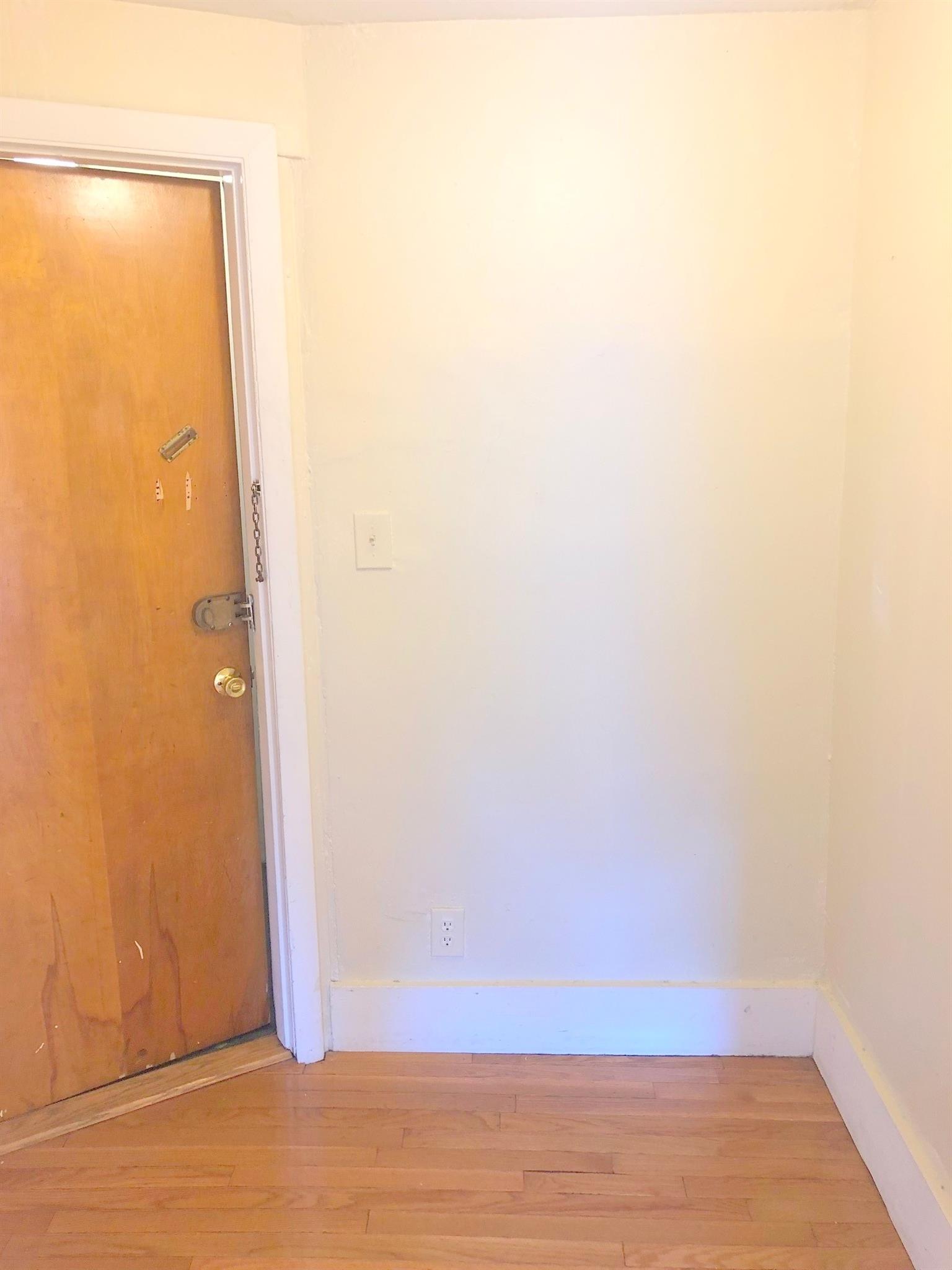 2 Sanger St, Medford