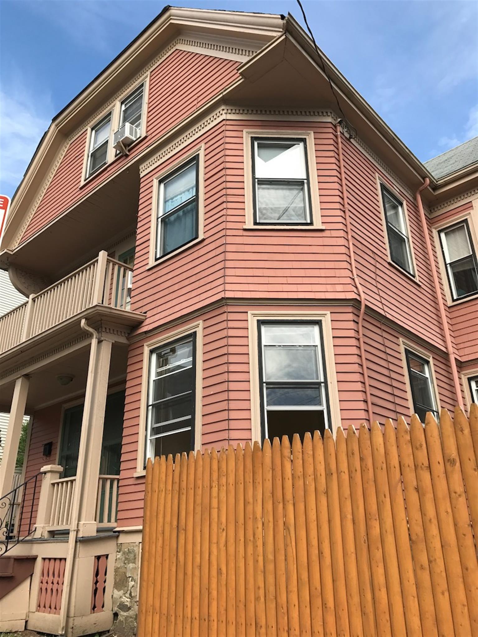 33 Ibbetson St, Porter Square