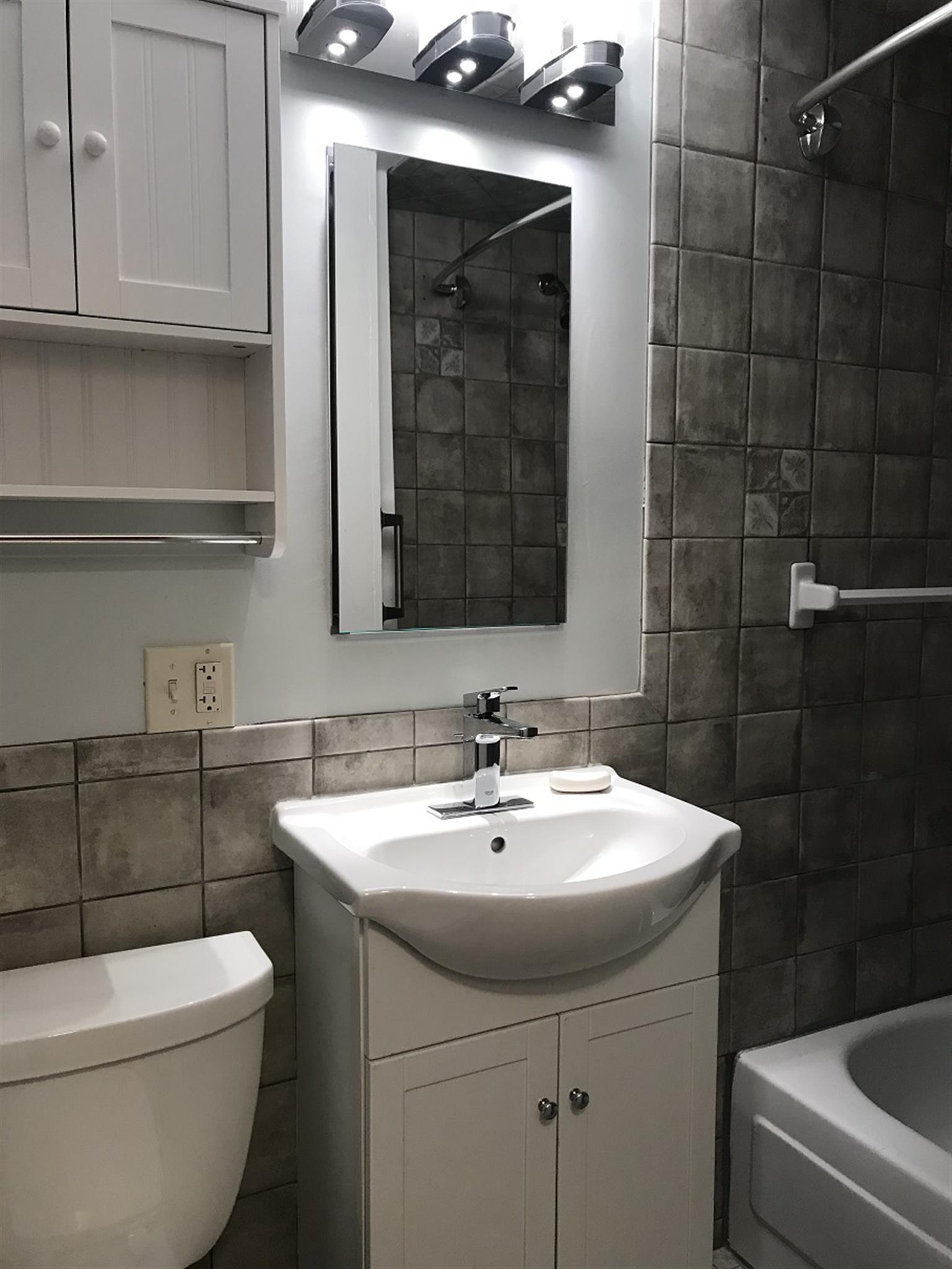 46 Vinal Ave, Prospect Hill