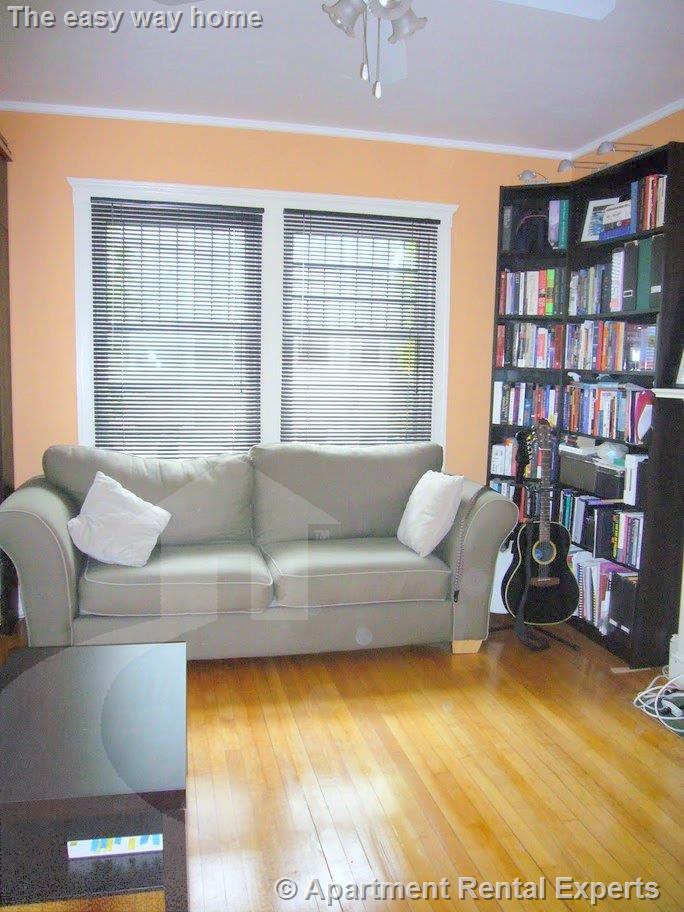 2 Clinton St, Central Square