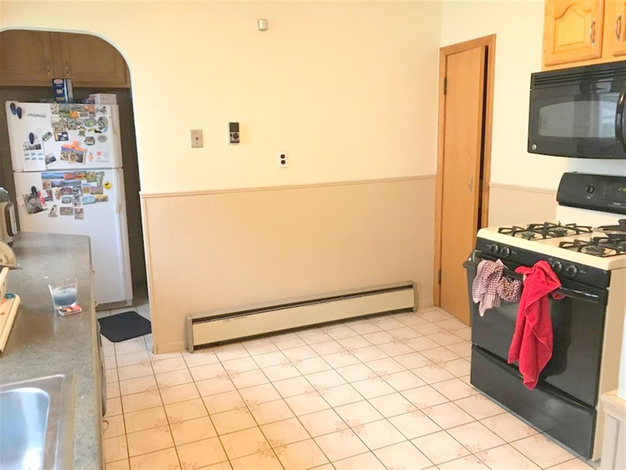 16 Hamilton St, Medford