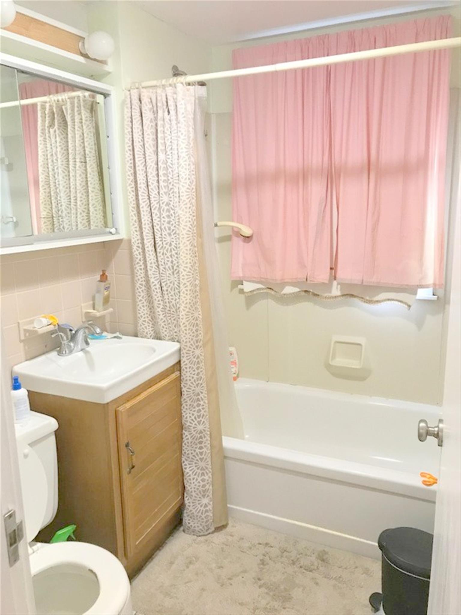 16 Hamilton St, Medford