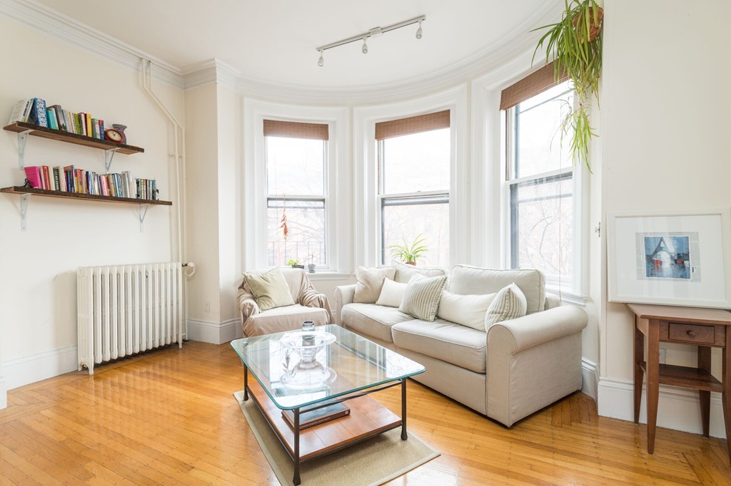 246 Marlborough St, Back Bay