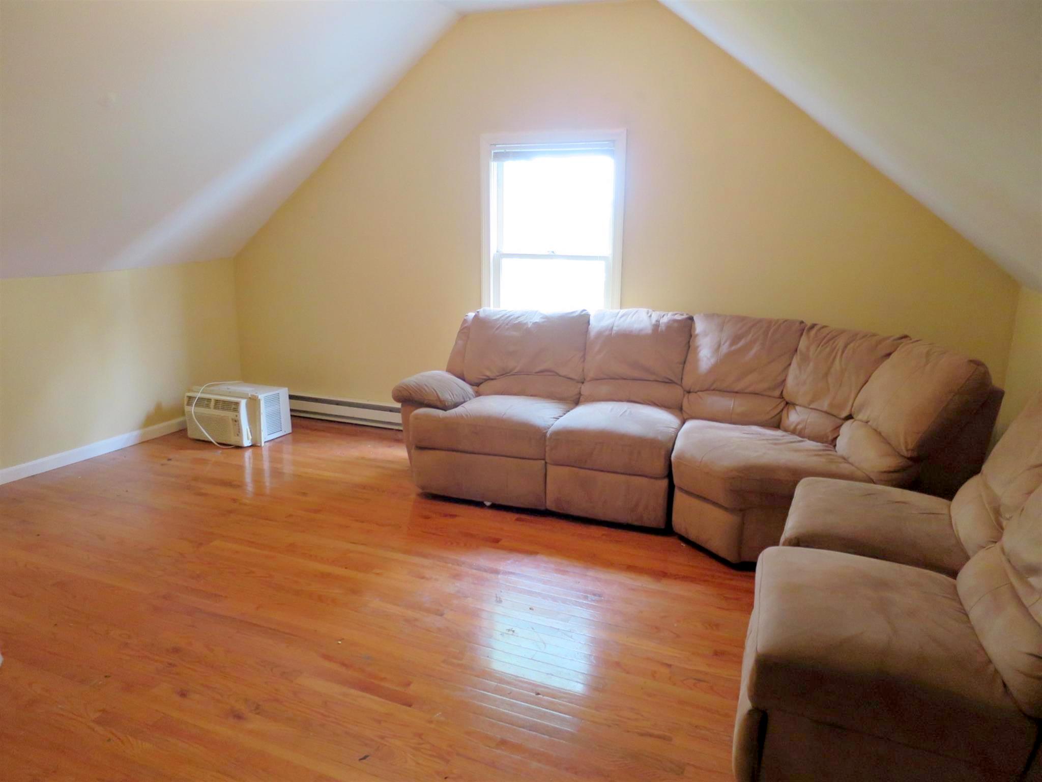 41 Clarendon Ave, Teele Square