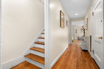 247 Beacon St, Back Bay