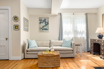 247 Beacon St, Back Bay