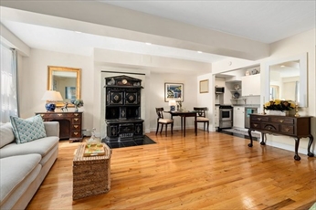 247 Beacon St, Back Bay