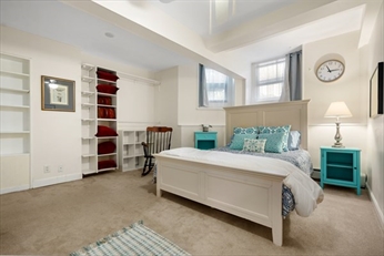 247 Beacon St, Back Bay