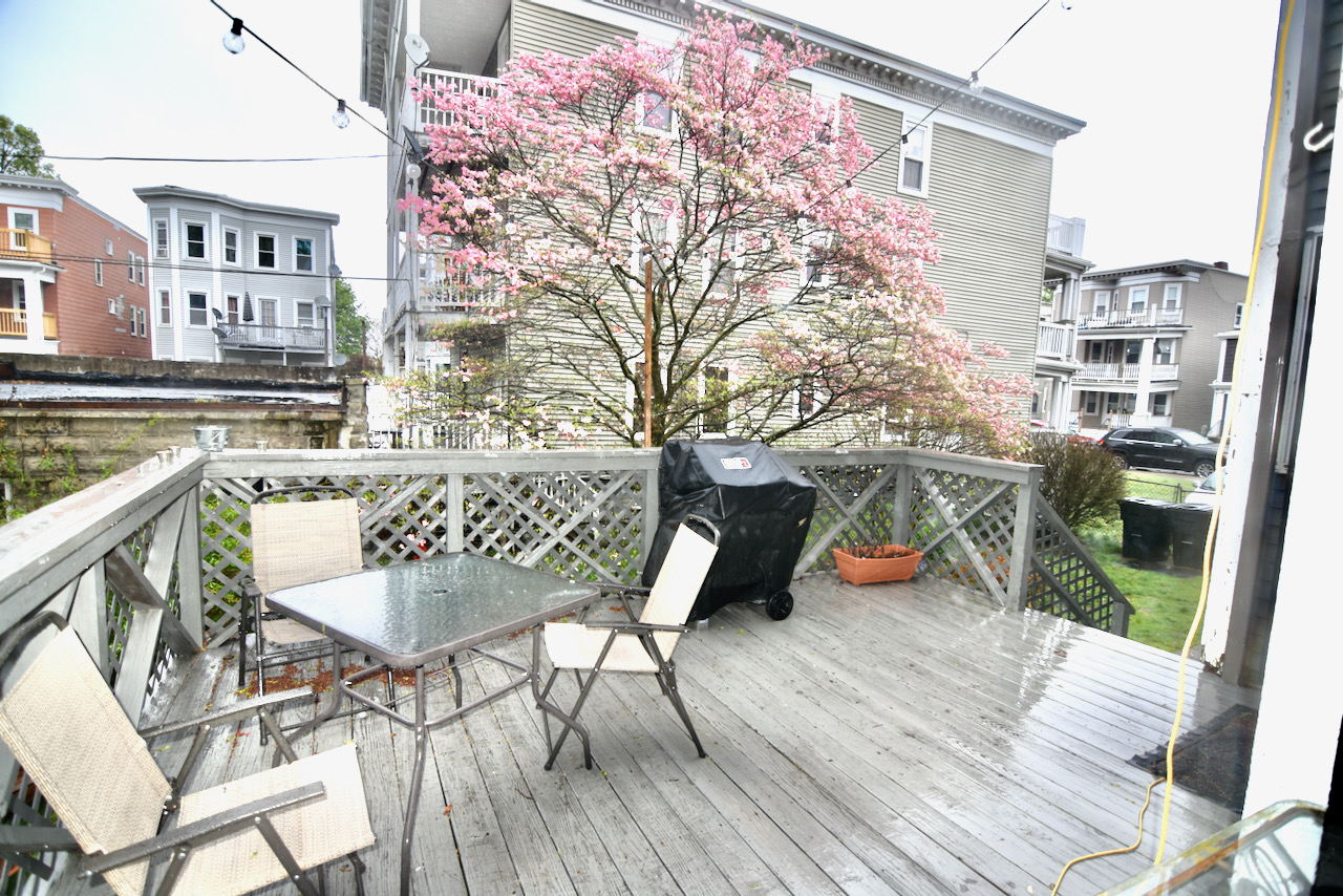 247 Park St, Dorchester