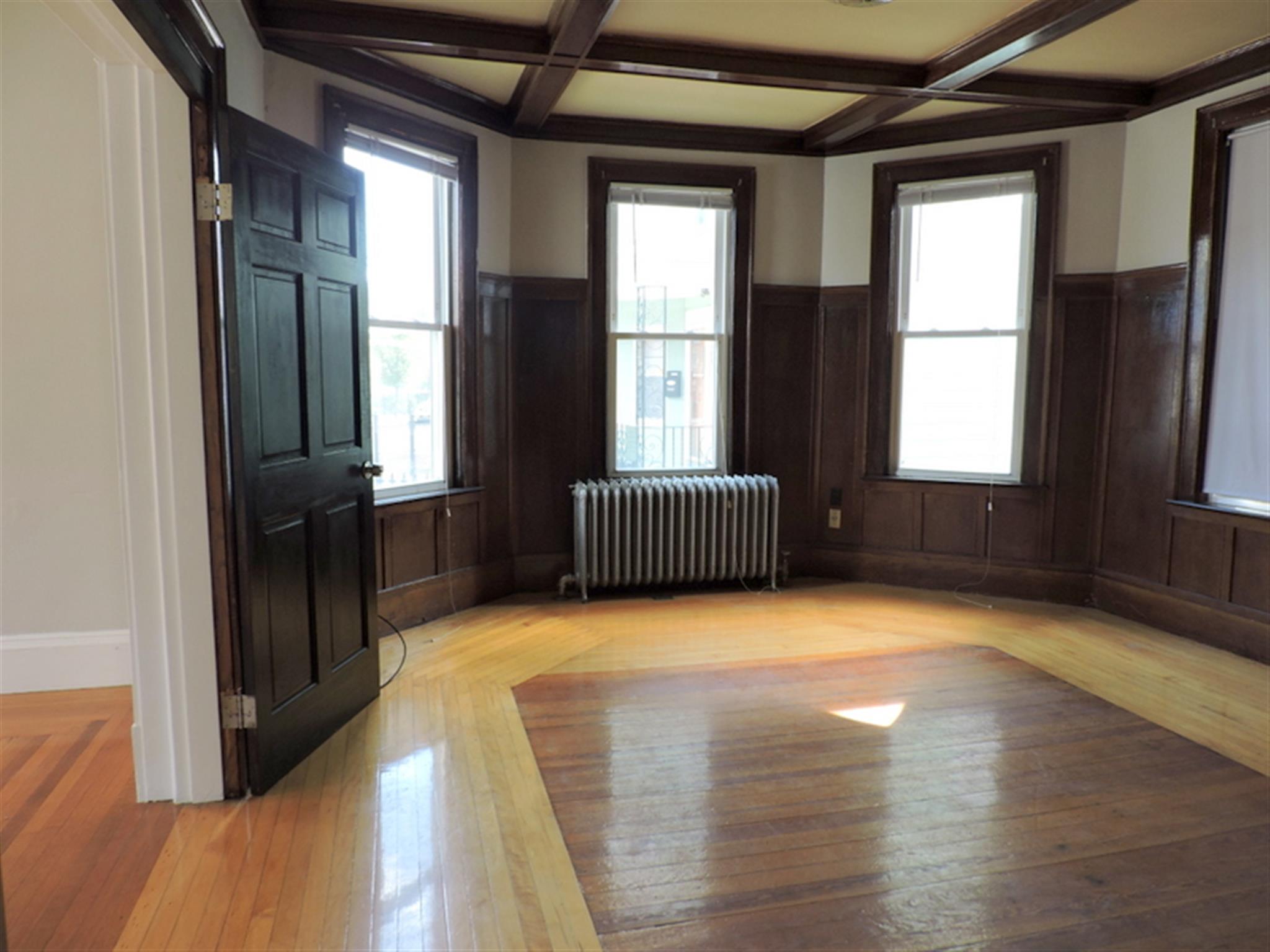 140 Holland St, Davis Square