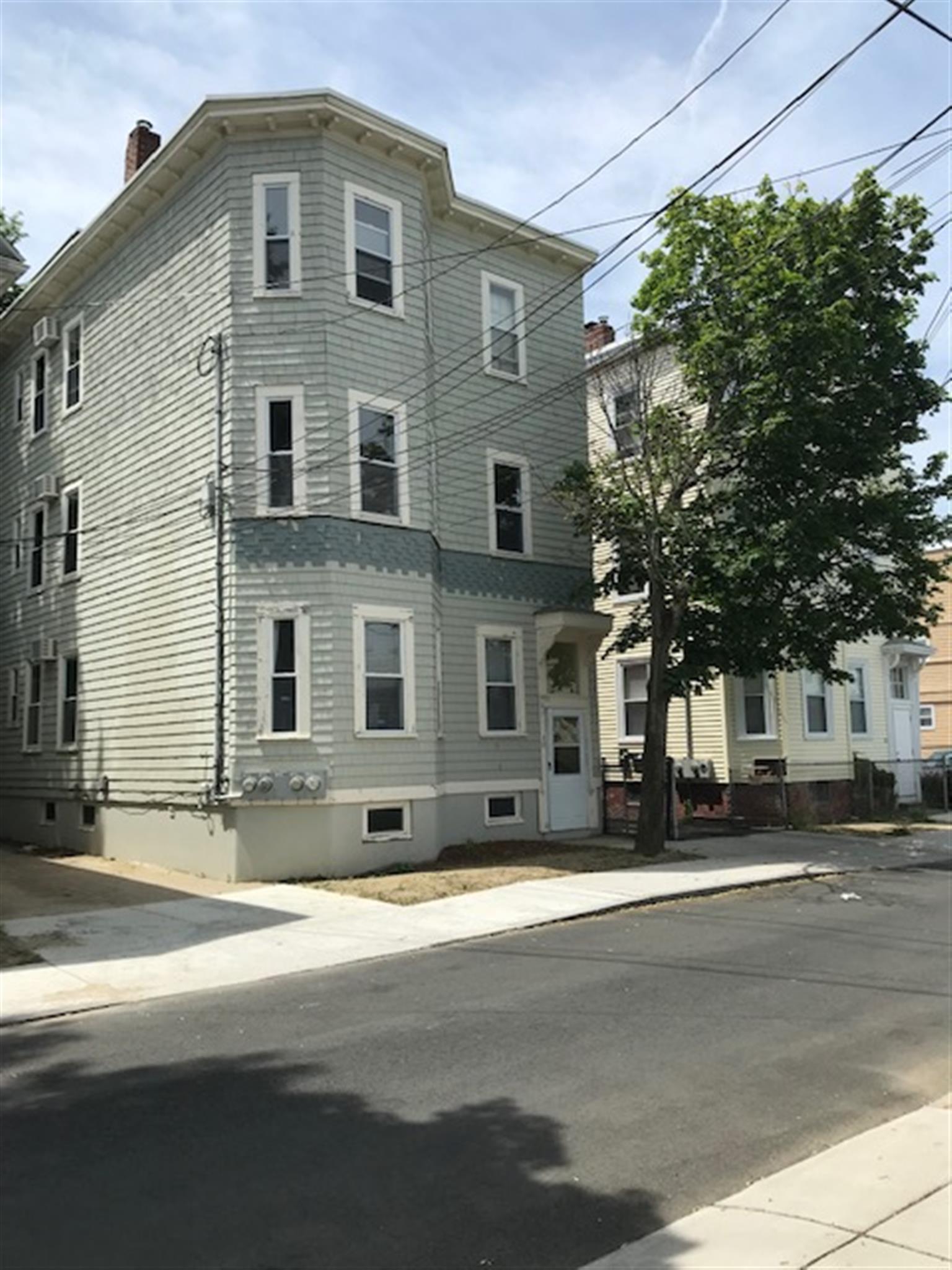 48 Porter St, East Cambridge