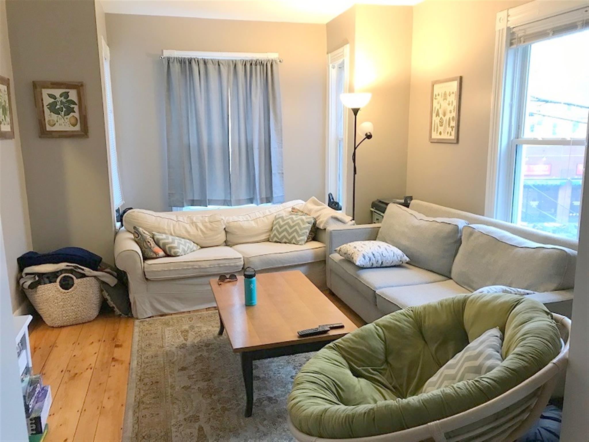 90 Holland St, Davis Square