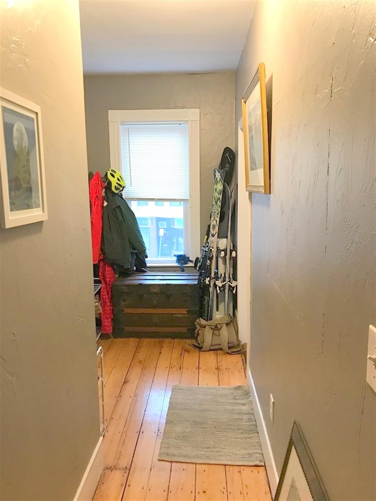 90 Holland St, Davis Square