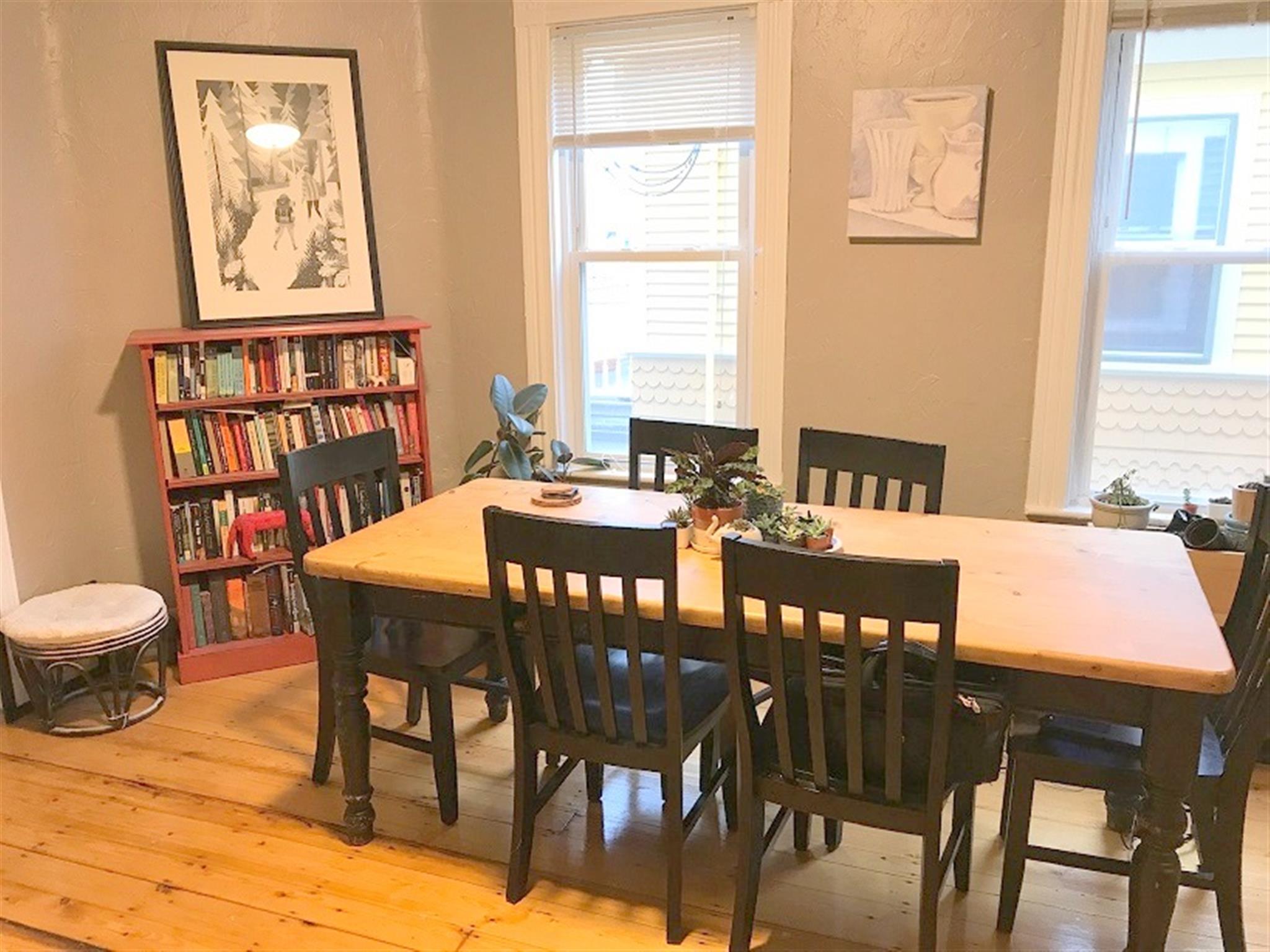 90 Holland St, Davis Square